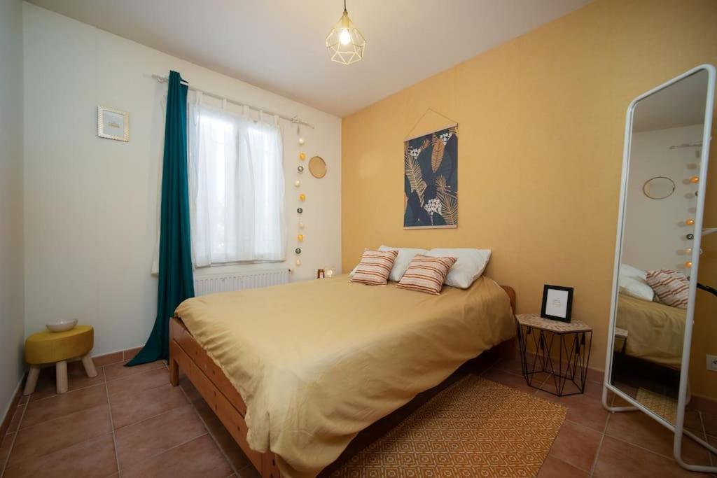 Apartment Equipe Terrasse Et Parking Prive Marseille